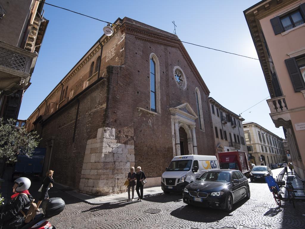 Italianflat - Rentroom Old Town - 200Mt To Arena Verona Exterior photo