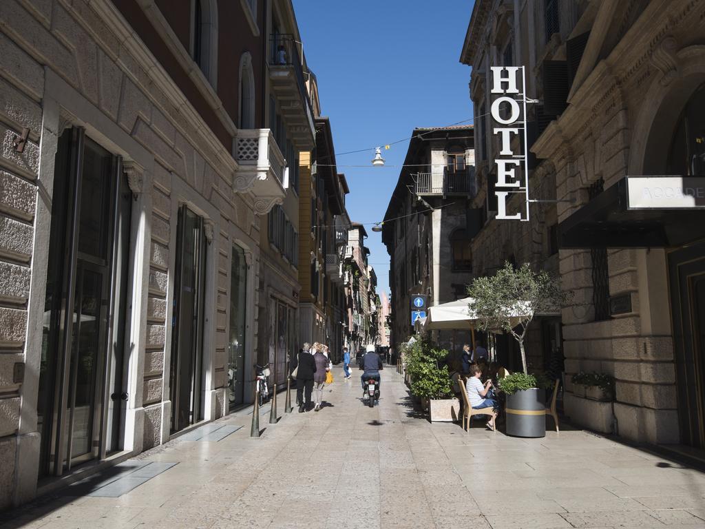 Italianflat - Rentroom Old Town - 200Mt To Arena Verona Exterior photo