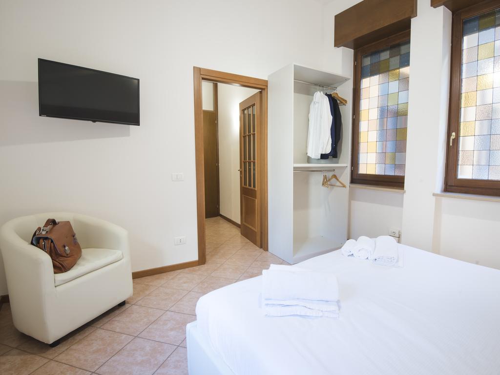 Italianflat - Rentroom Old Town - 200Mt To Arena Verona Exterior photo